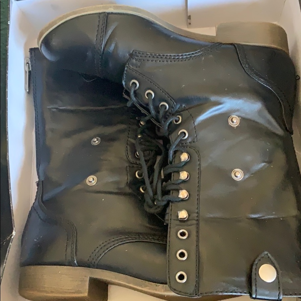 Combat boots 8.5